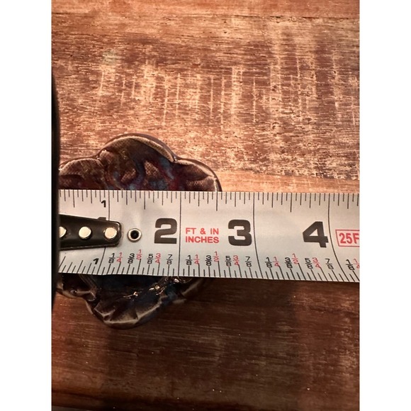 Small pottery ring dish! Beautiful marked on back! - Picture 3 of 4